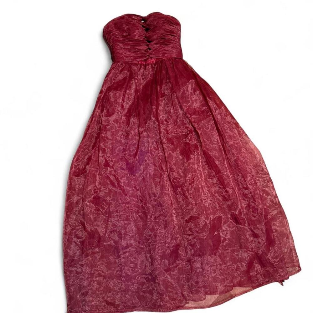 Burgundy by light the